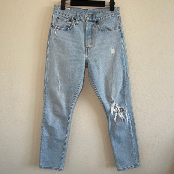 Levi’s 501 S light Wash Straight Jeans - Size 27x28 - Picture 1 of 5